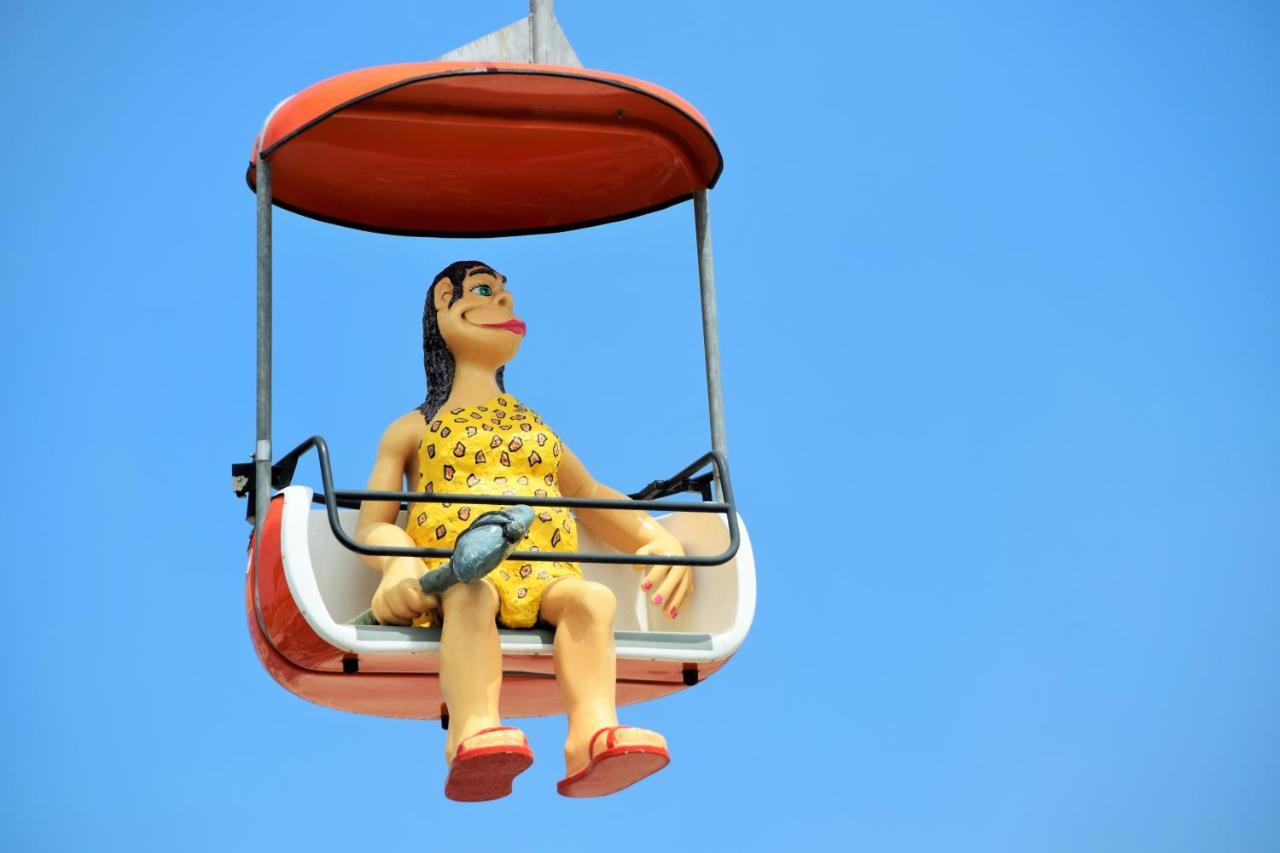 Sunny Cove Motel キャピトラ エクステリア 写真