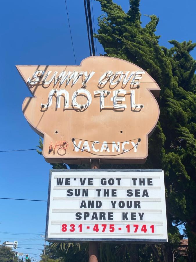 Sunny Cove Motel キャピトラ エクステリア 写真