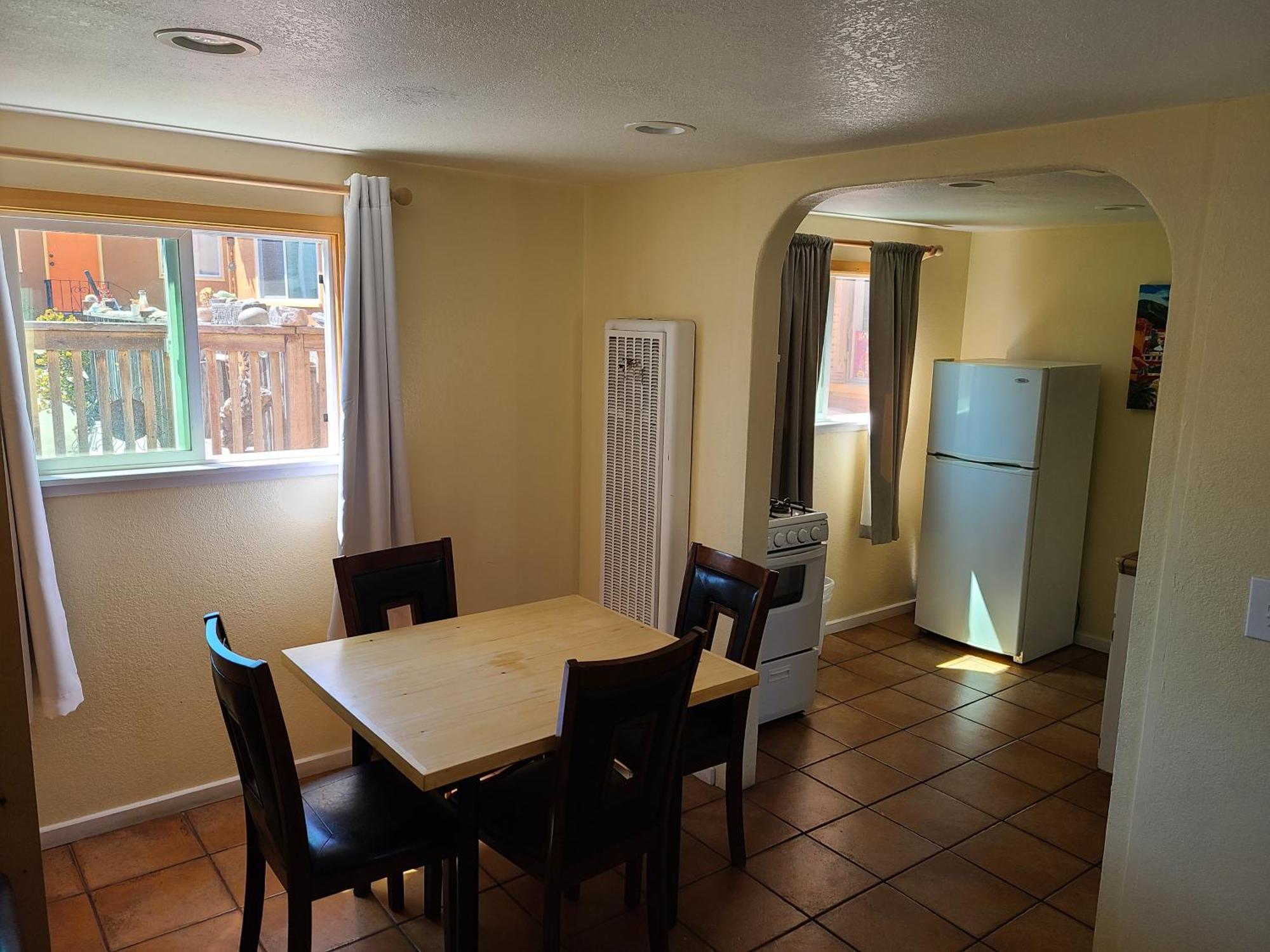 Sunny Cove Motel キャピトラ 部屋 写真